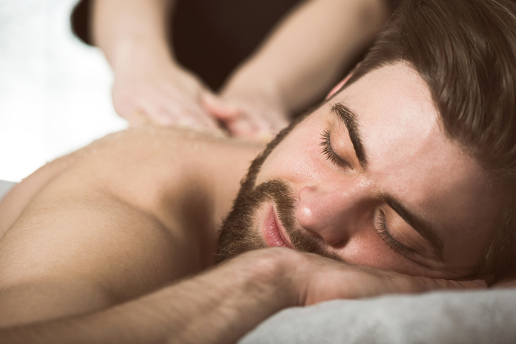 Men's Spa Services Seattle. Facial, Acne, Anti-Aging, Man Facial, European Facial at Uma Clinic