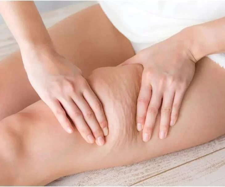 Manual lymphatic drainage treatment